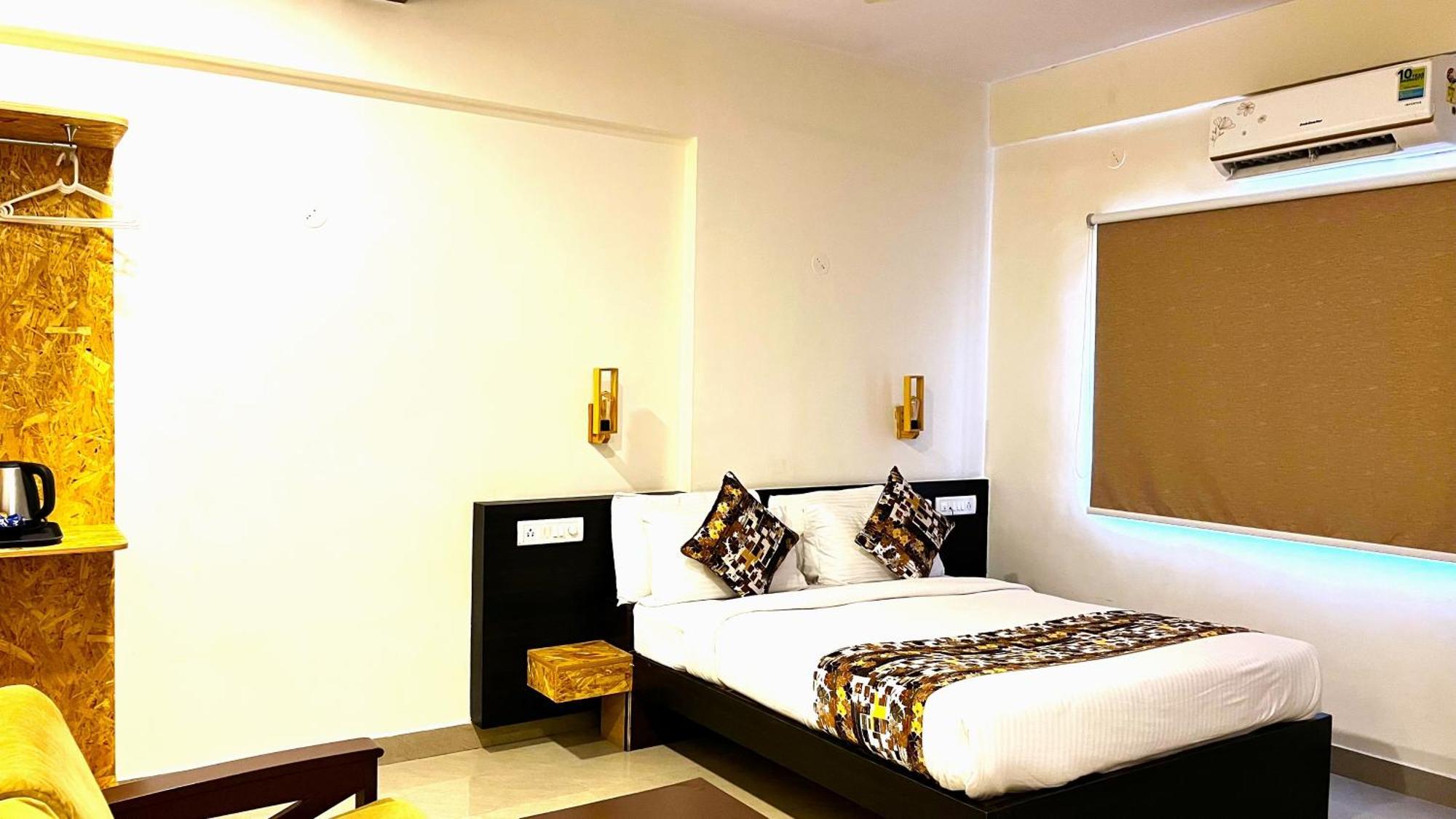 Athasri Hotel Hsr Layout Bangalore Exteriör bild