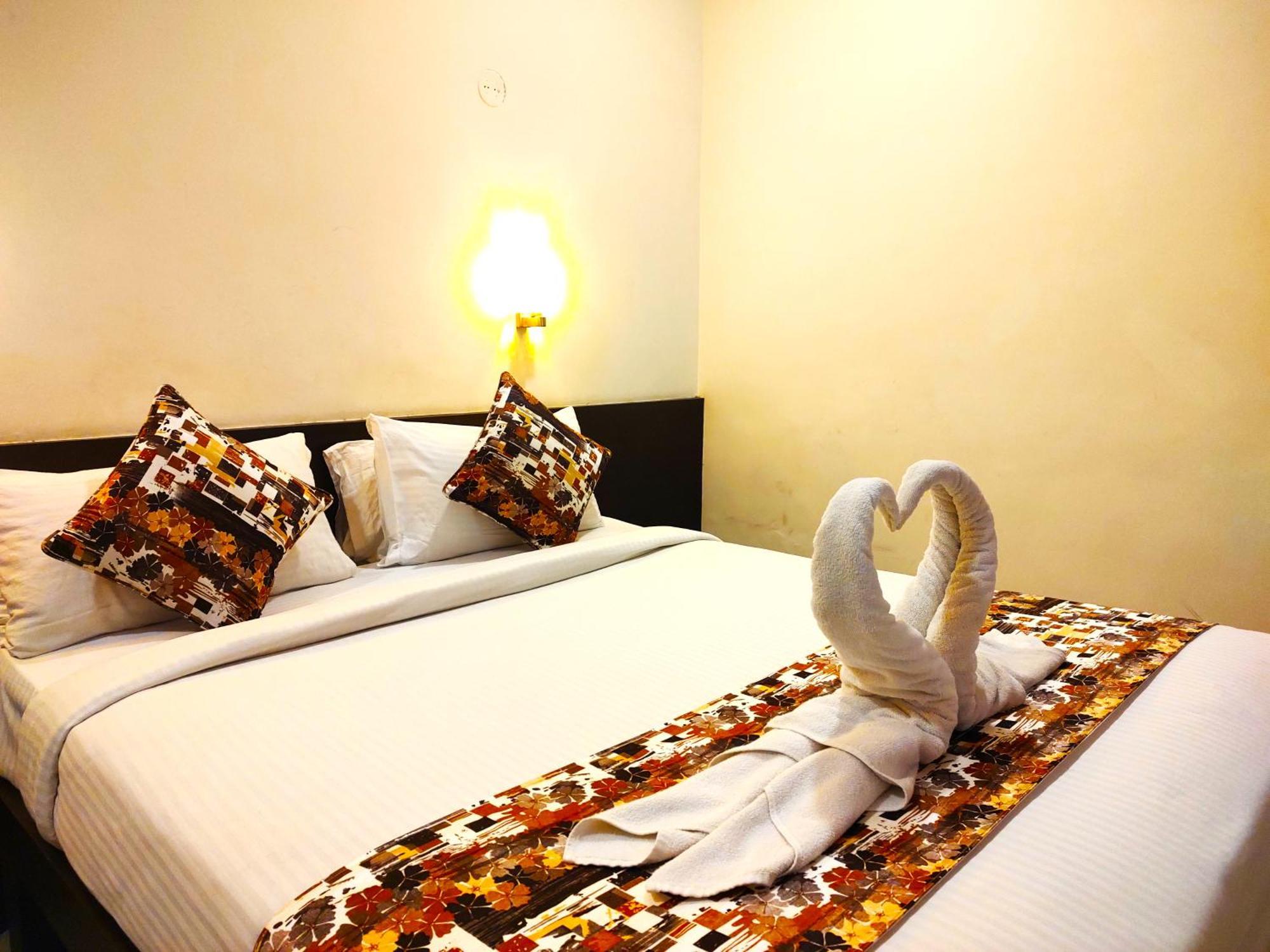 Athasri Hotel Hsr Layout Bangalore Exteriör bild