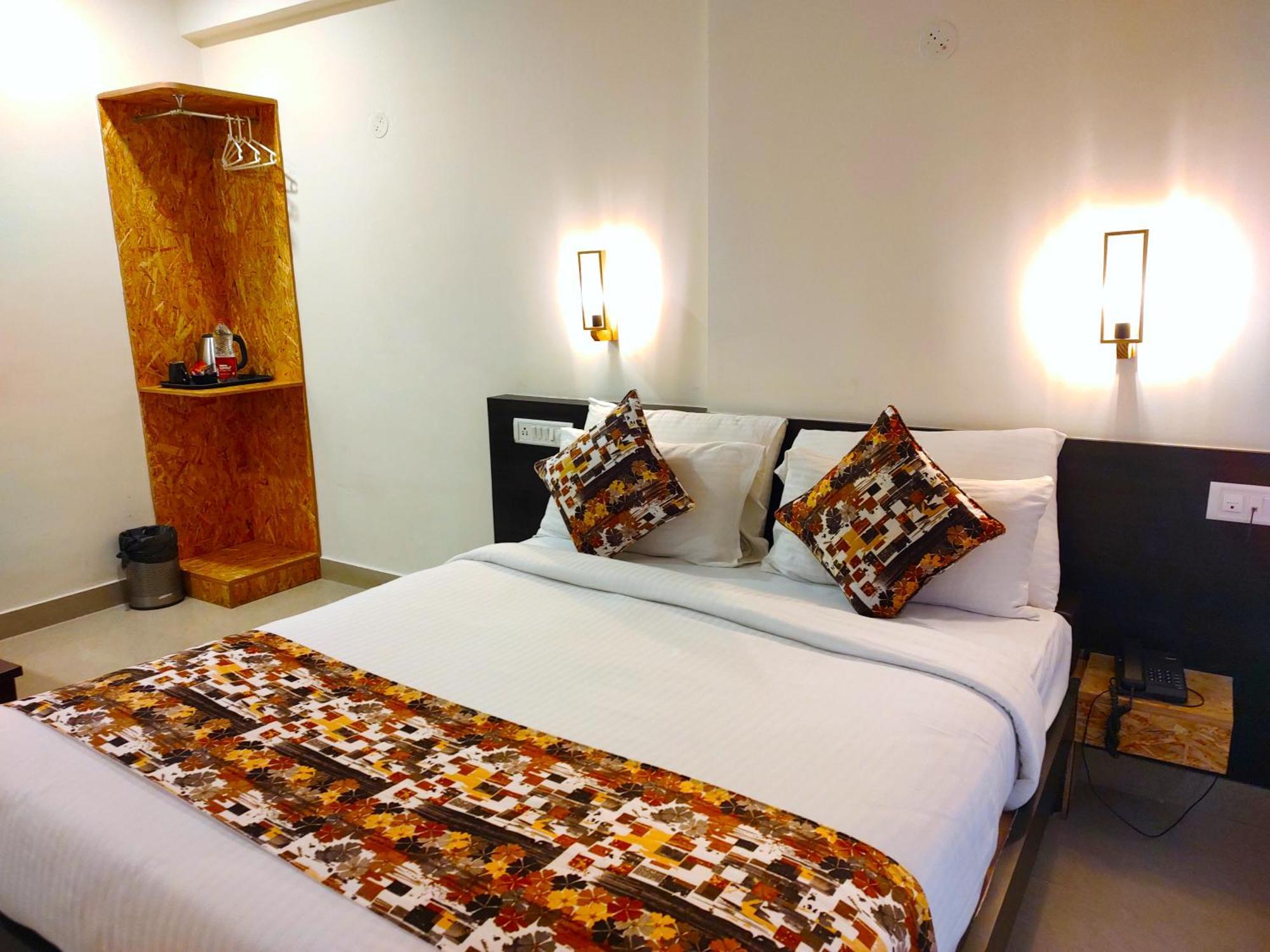Athasri Hotel Hsr Layout Bangalore Exteriör bild