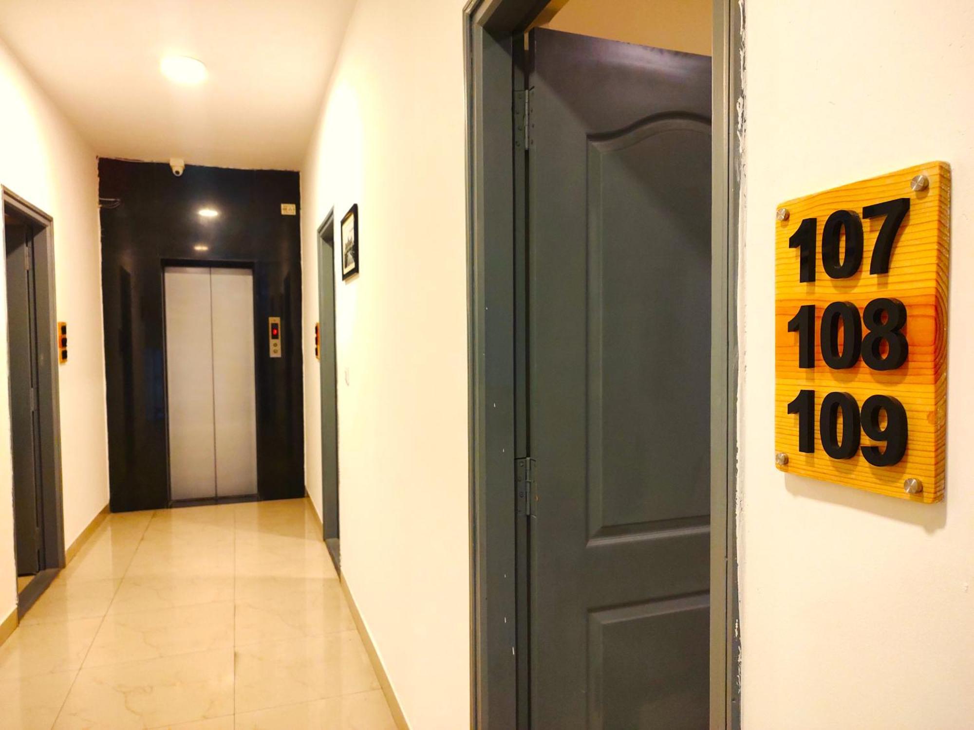 Athasri Hotel Hsr Layout Bangalore Exteriör bild
