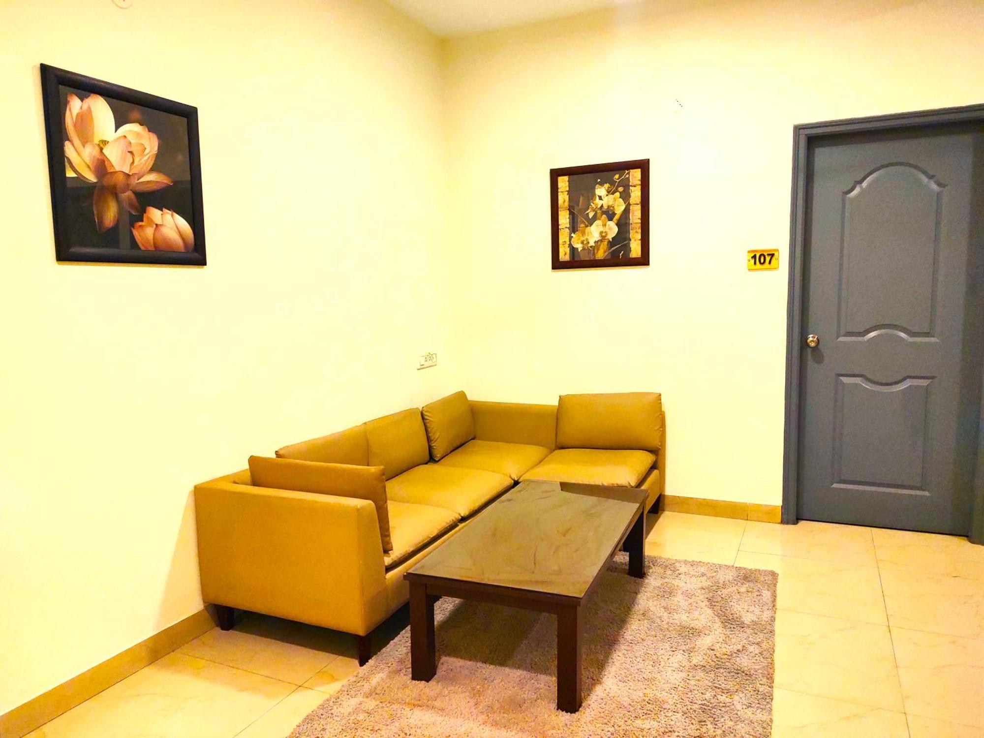 Athasri Hotel Hsr Layout Bangalore Exteriör bild